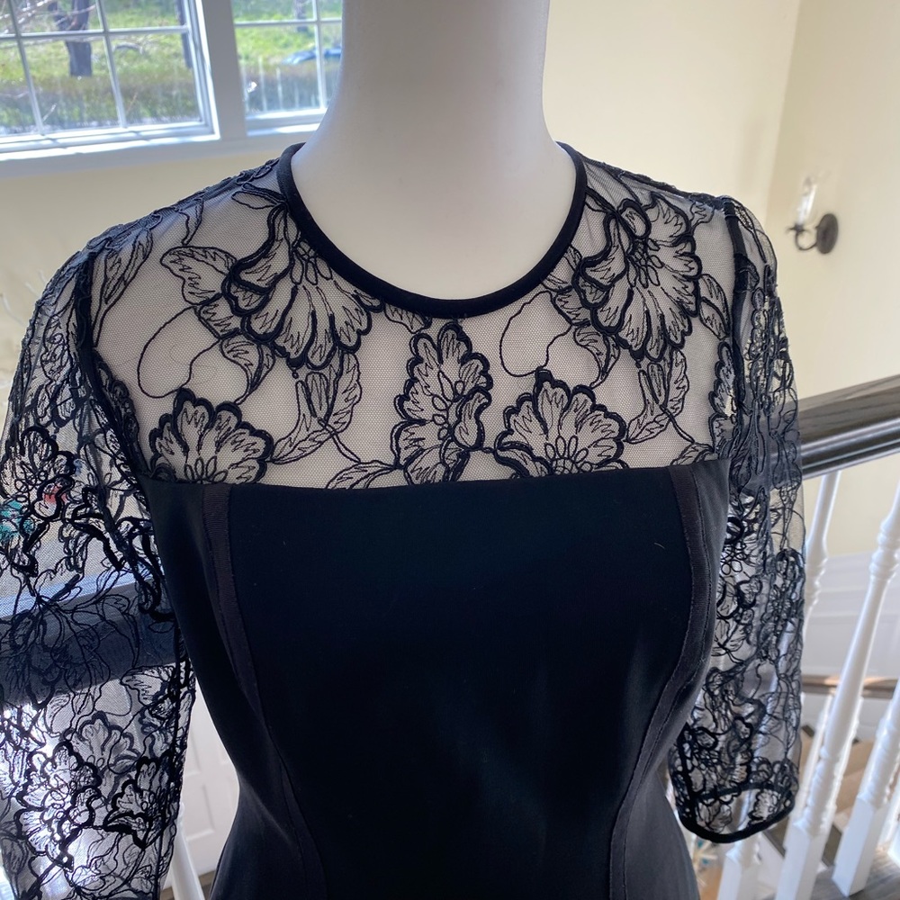 NWOT Carmen Marc Valvo Dress Lace Long Sleeve in Black Size 2 - Picture 5 of 10